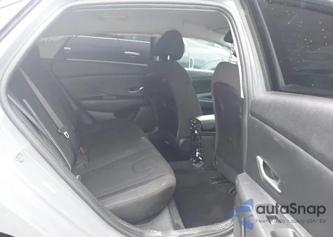 2023 Hyundai Elantra Sel z USA, uszkodzony, nr VIN KMHLM4AG2PU386911